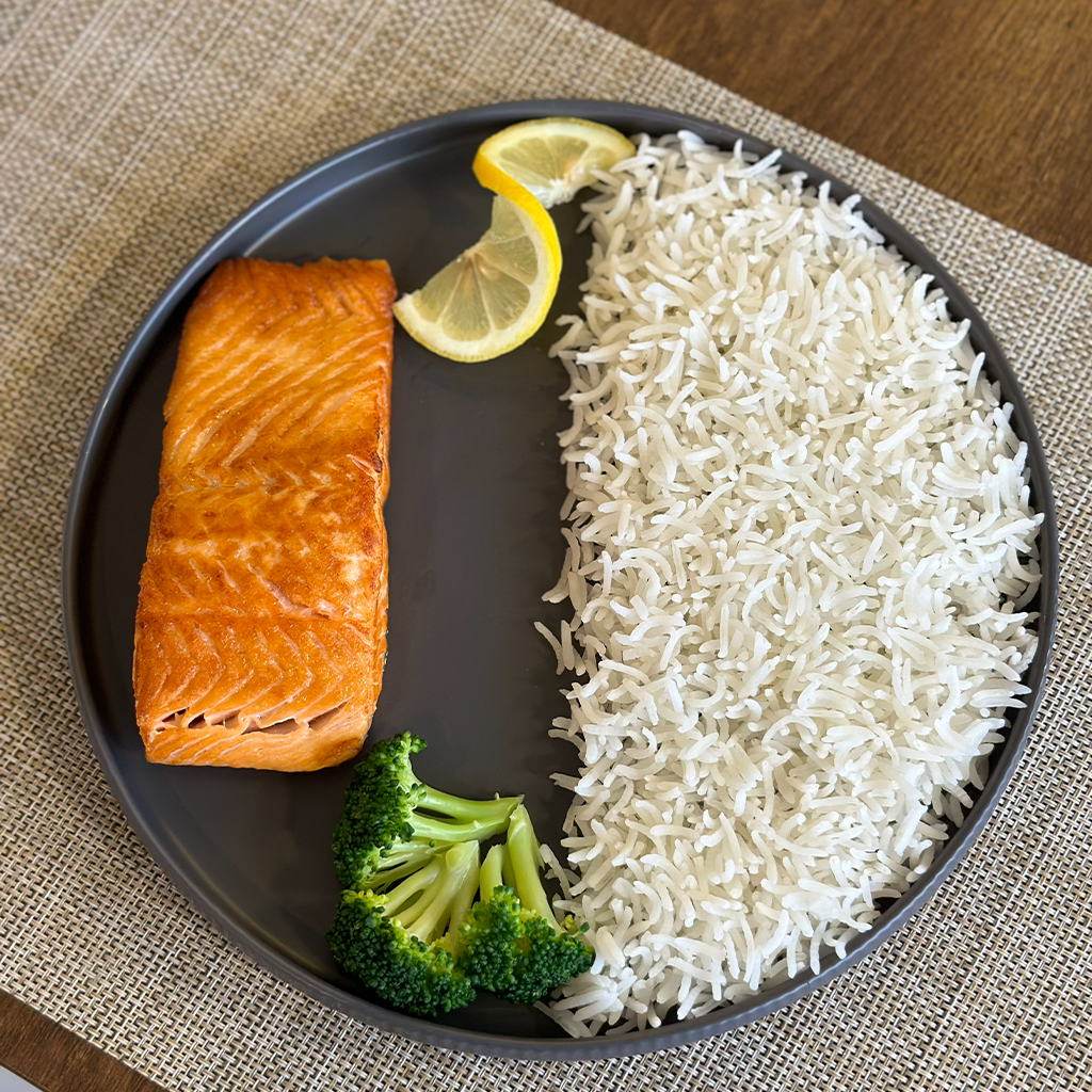 Salmon with Rice and Broccoli